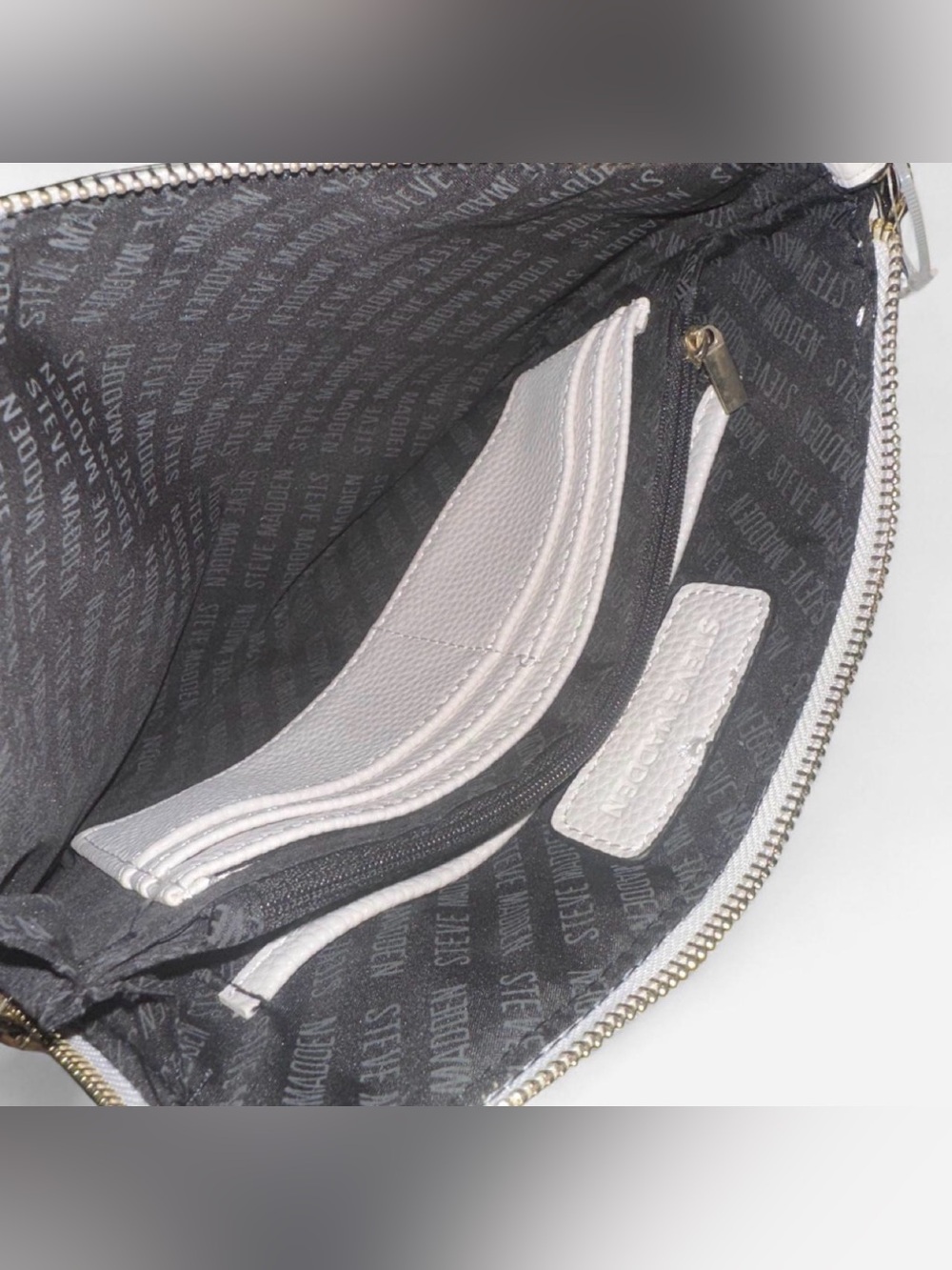 Steve Madden White Pebbled Leather Wristlet Pouch - Picture 4 of 4